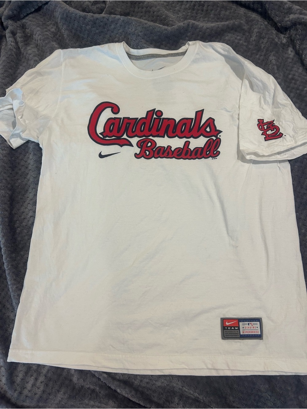 NWOT Nike MLB St Louis Cardinals tshirt szXL